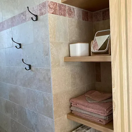 Semesterbostad Charmante Bergerie *