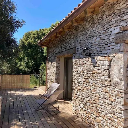 Holiday home Charmante Bergerie